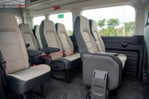 Xe Ford Transit Trend 2024 Trắng, Nội Thất Kem