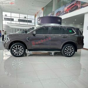 Xe Ford Everest Platinum 2.0L 4x4 AT 2024 Nâu, Nội Thất Đen