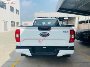 Xe Ford Ranger XLS 2.0L 4x2 AT 2024 Trắng, Nội Thất Đen