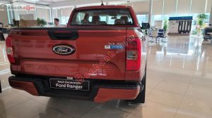 Xe Ford Ranger XLS 2.0L 4x2 AT 2024 Cam, Nội Thất Đen