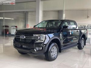 Xe Ford Ranger XLS 2.0L 4x2 AT 2024 Đen, Nội Thất Đen